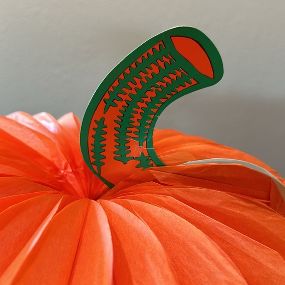 Vintage Beistle Pumpkin Honeycombs Set of 2 - Picture 3 of 12